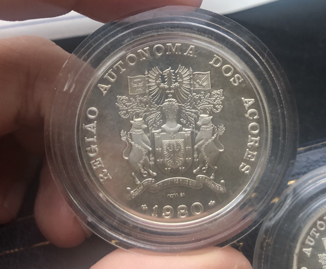 【币观天下】第七十期拍卖 【亚速尔】1980年银币两枚【盒证齐全】