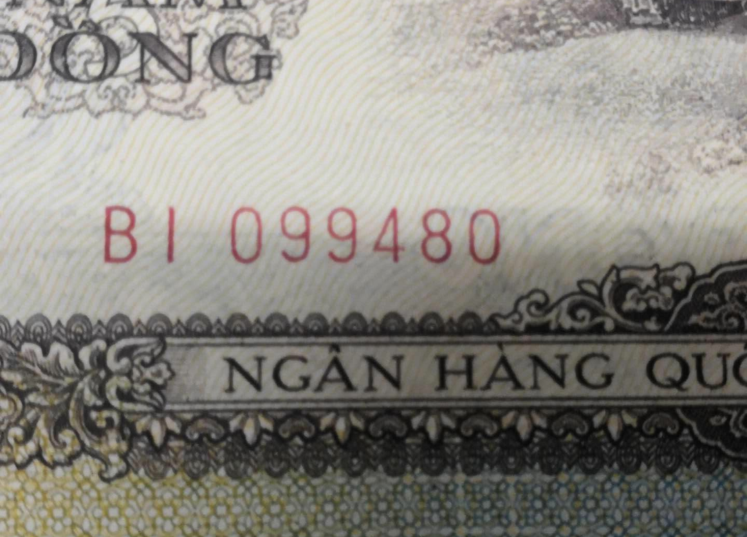 【鲸贝乐淘】千字文·第闰号拍卖 【中国代印】1958年 越南5盾纸币流通品有折  中国代印 五星水印 。全程只有0948四字钞。