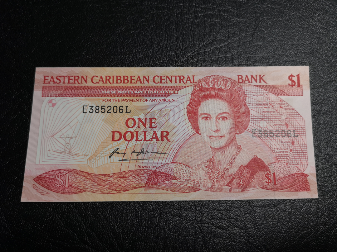 《外钞收藏家》第六十九期拍卖 东加勒比女王1元 unc