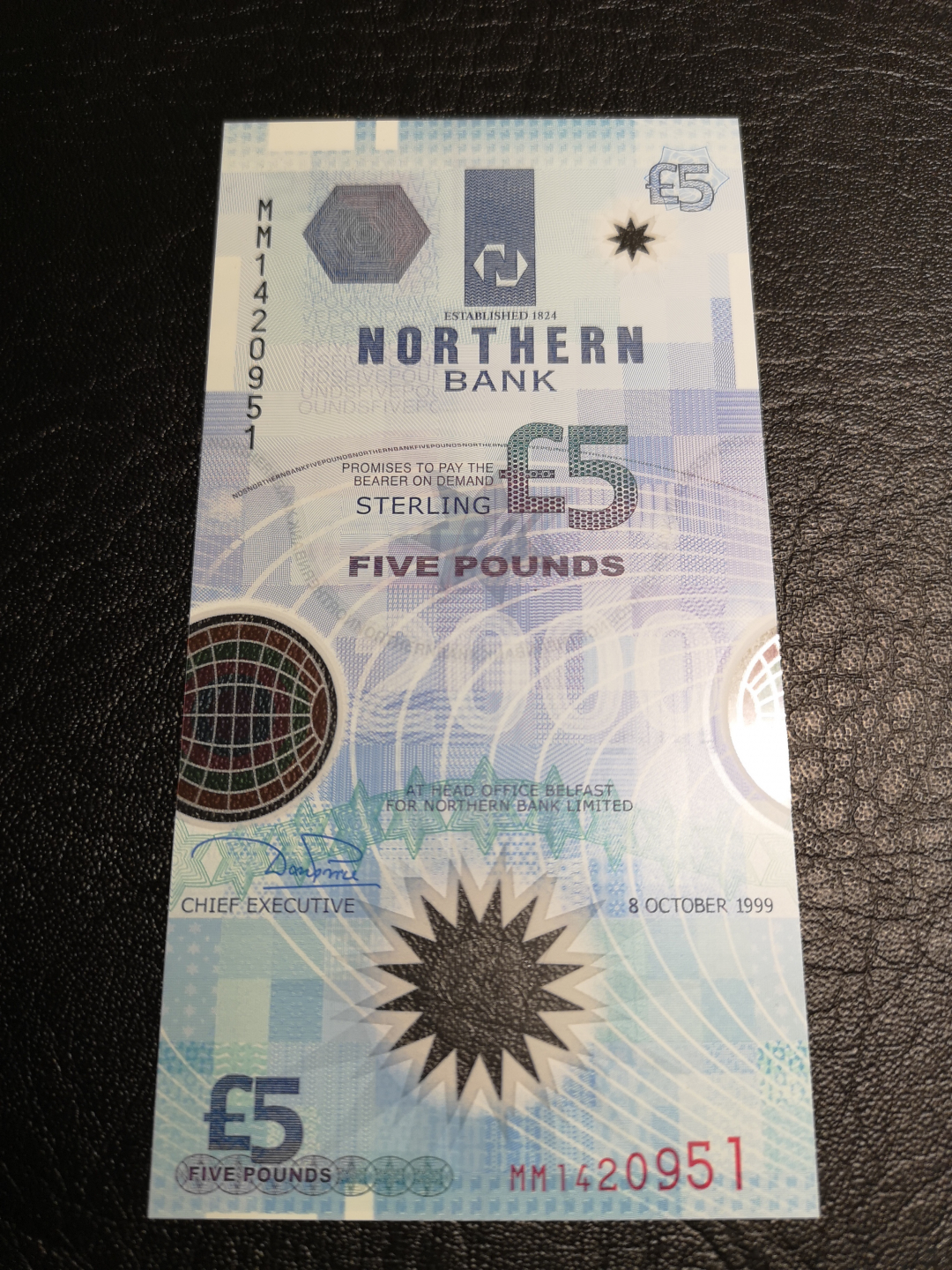《外钞收藏家》第六十九期拍卖 北爱尔兰北方银行5镑 塑料钞 unc