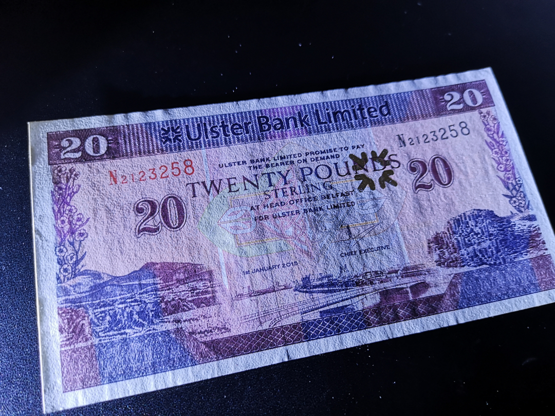 《外钞收藏家》第六十九期拍卖 尤斯特银行20镑 非常精美一张纸币  近unc