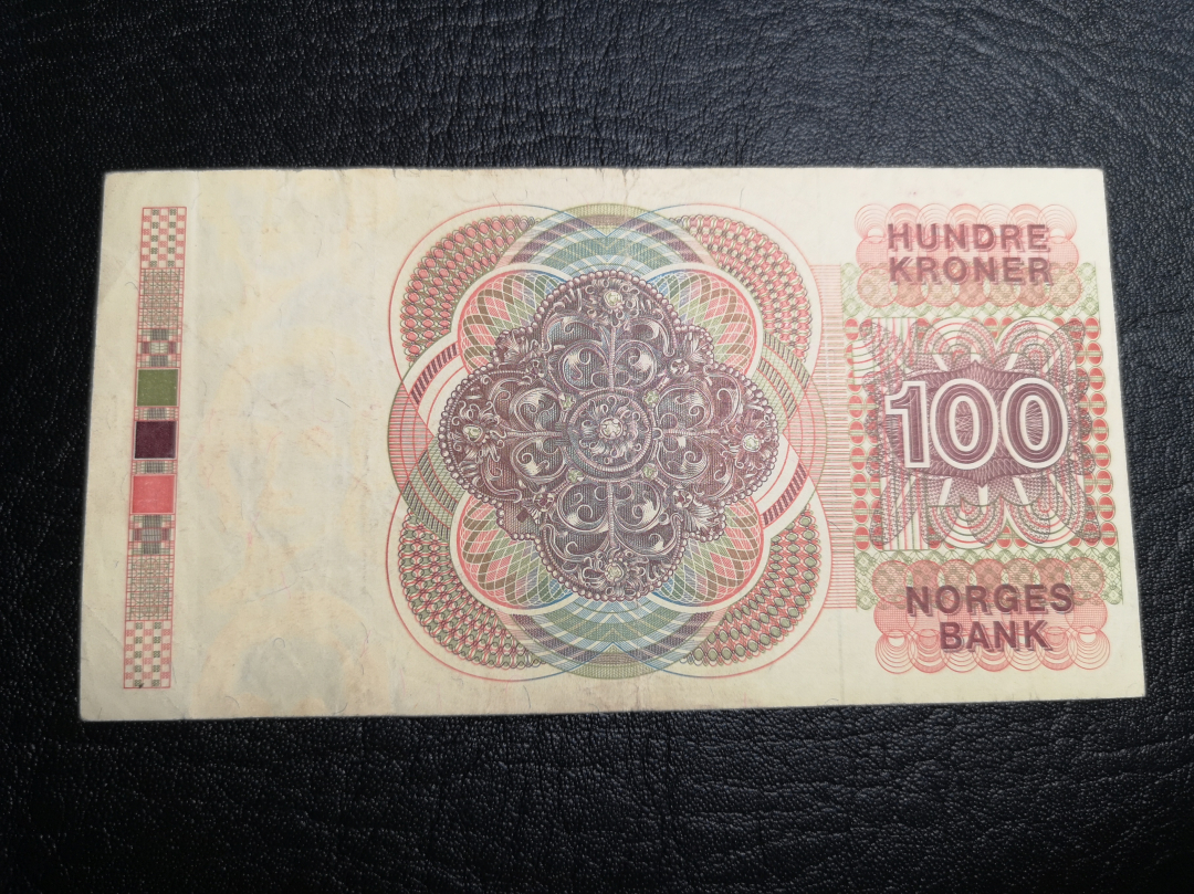 《外钞收藏家》第六十九期拍卖 挪威1988年100克朗  xf-vf品相