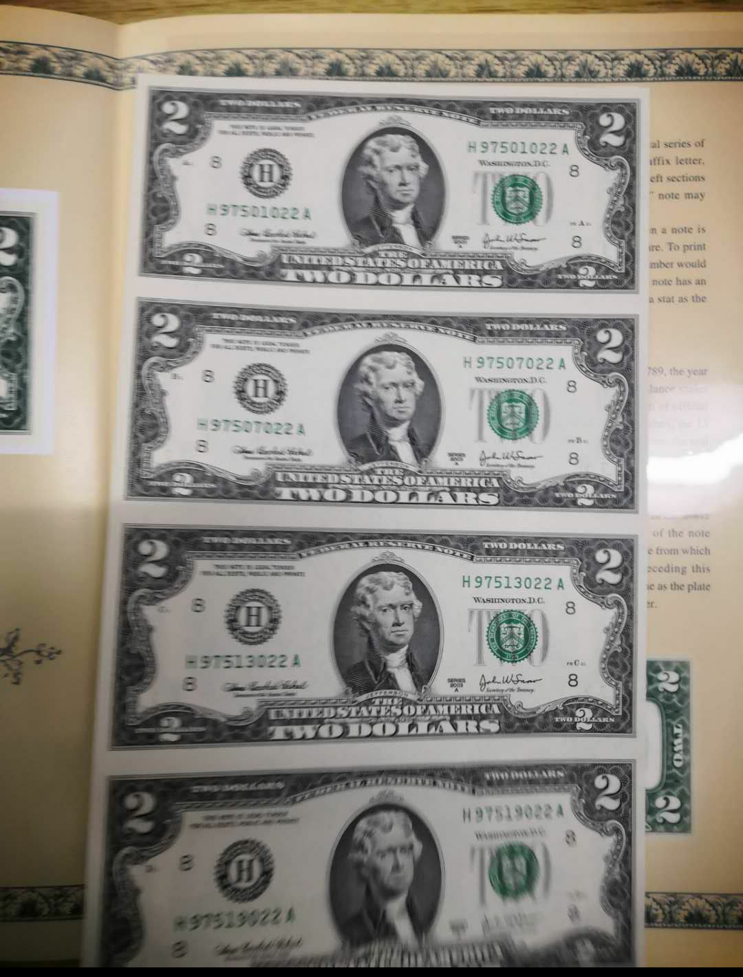 【鲸贝乐淘】千字文·第闰号拍卖 【美元】早期2美金。4连体带原册。2003年版 。顶部裁切小错误。小福耳。