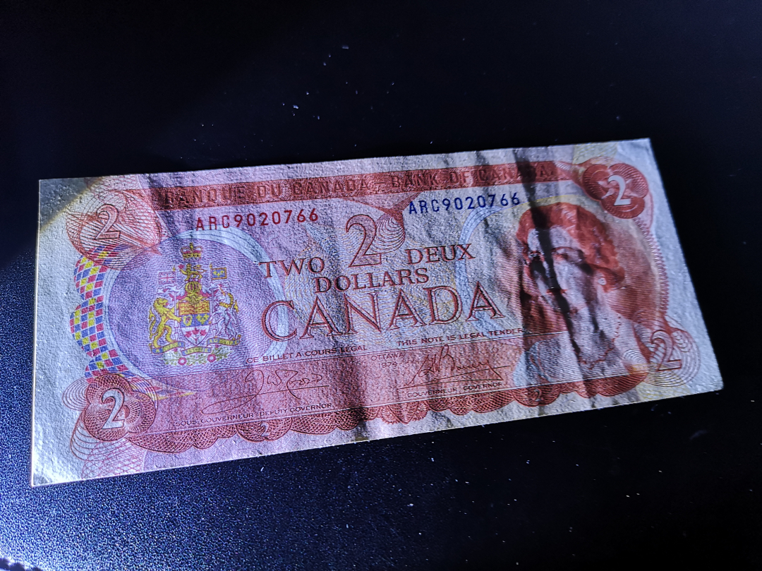 《外钞收藏家》第六十九期拍卖 加拿大1974年景观版2元  au