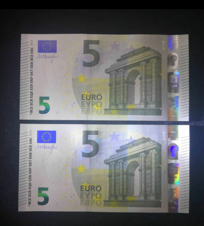 【鲸贝乐淘】千字文·第岁号拍卖 2013版3签。西班牙🇪🇸 V字冠。2张趣味号。834.843。。