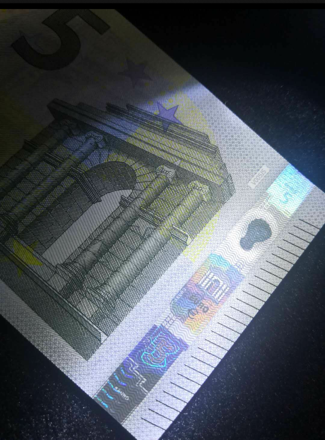 【鲸贝乐淘】千字文·第岁号拍卖 2013版3签。西班牙🇪🇸 V字冠。33双尾号。