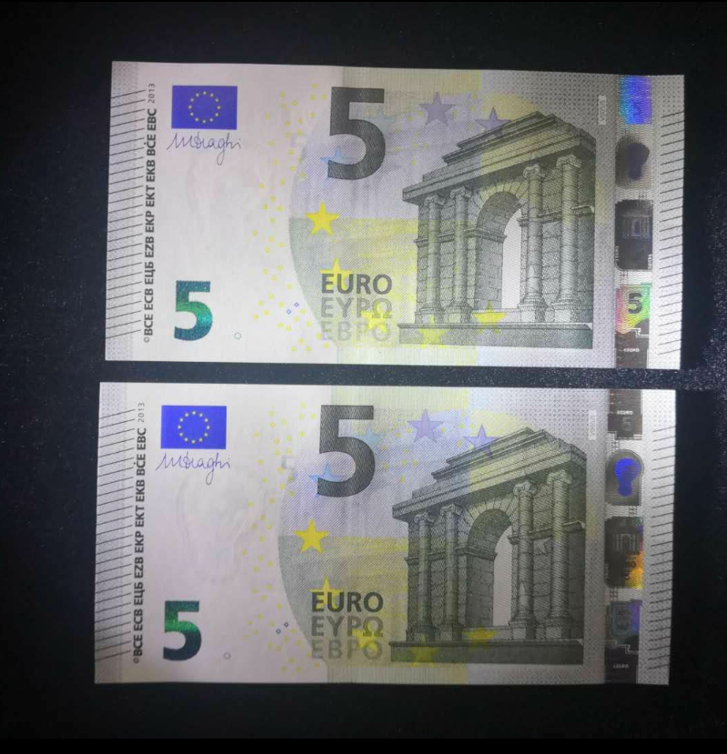 【鲸贝乐淘】千字文·第岁号拍卖 2013版3签。西班牙🇪🇸 V字冠。2张趣味号。081.018。。