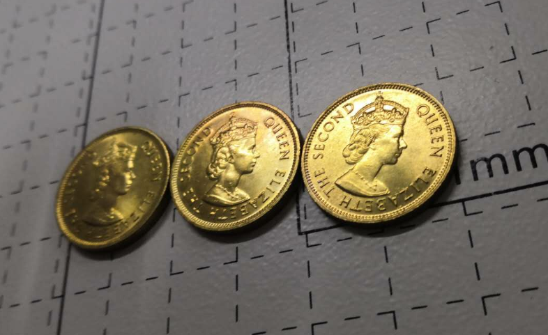 【鲸贝乐淘】千字文·第岁号拍卖 【香港】香港早期1979女王尖冠1毫3枚。品相卷拆。有小五彩。