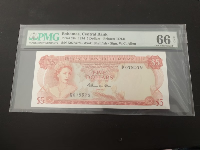 收藏联盟第八十九期拍卖 1974年巴哈马5元彩背版本  PMG66E