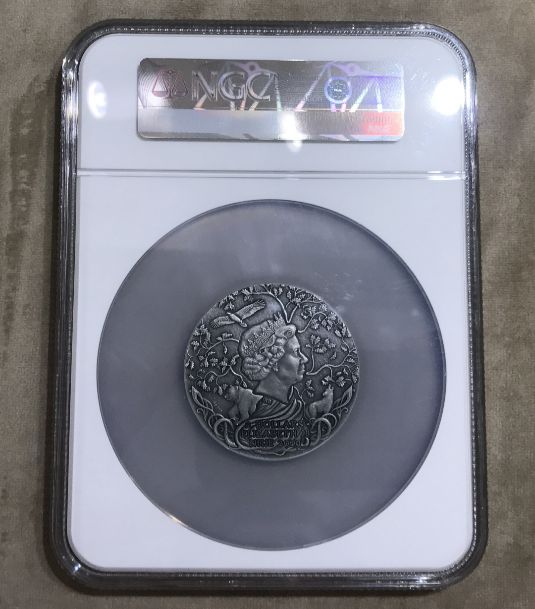 【随心拍&GetCoin】现代金银币拍卖第二十三期 纽埃2019年斯拉夫之神2战神斯韦托维德镶木头银币NGC70