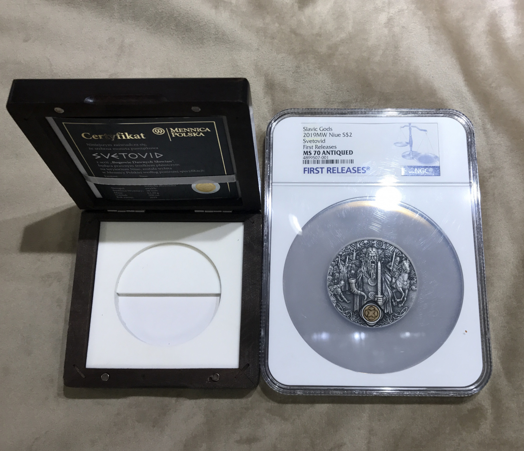 【随心拍&GetCoin】现代金银币拍卖第二十三期 纽埃2019年斯拉夫之神2战神斯韦托维德镶木头银币NGC70