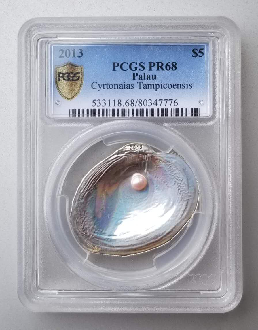 【随心拍&GetCoin】现代金银币拍卖第二十三期 PCGS68-帕劳2013年玉蚌含珠异形幻彩银币