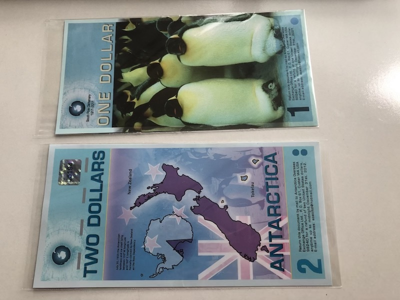 收藏联盟第九十期拍卖 南极洲商业钞5张一套 +迪斯尼1美金 UNC
