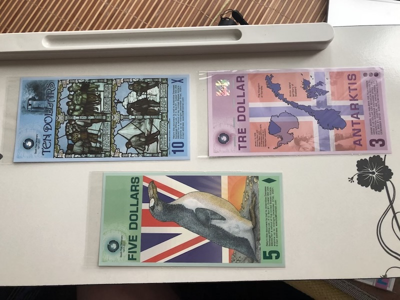 收藏联盟第九十期拍卖 南极洲商业钞5张一套 +迪斯尼1美金 UNC