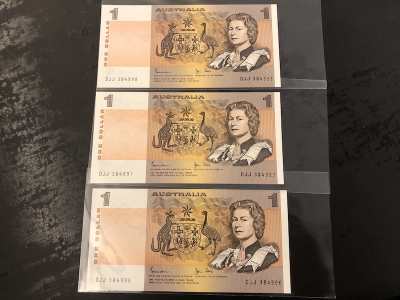 收藏联盟第九十期拍卖 澳大利亚1澳元戎装女王纸版三张连号 UNC