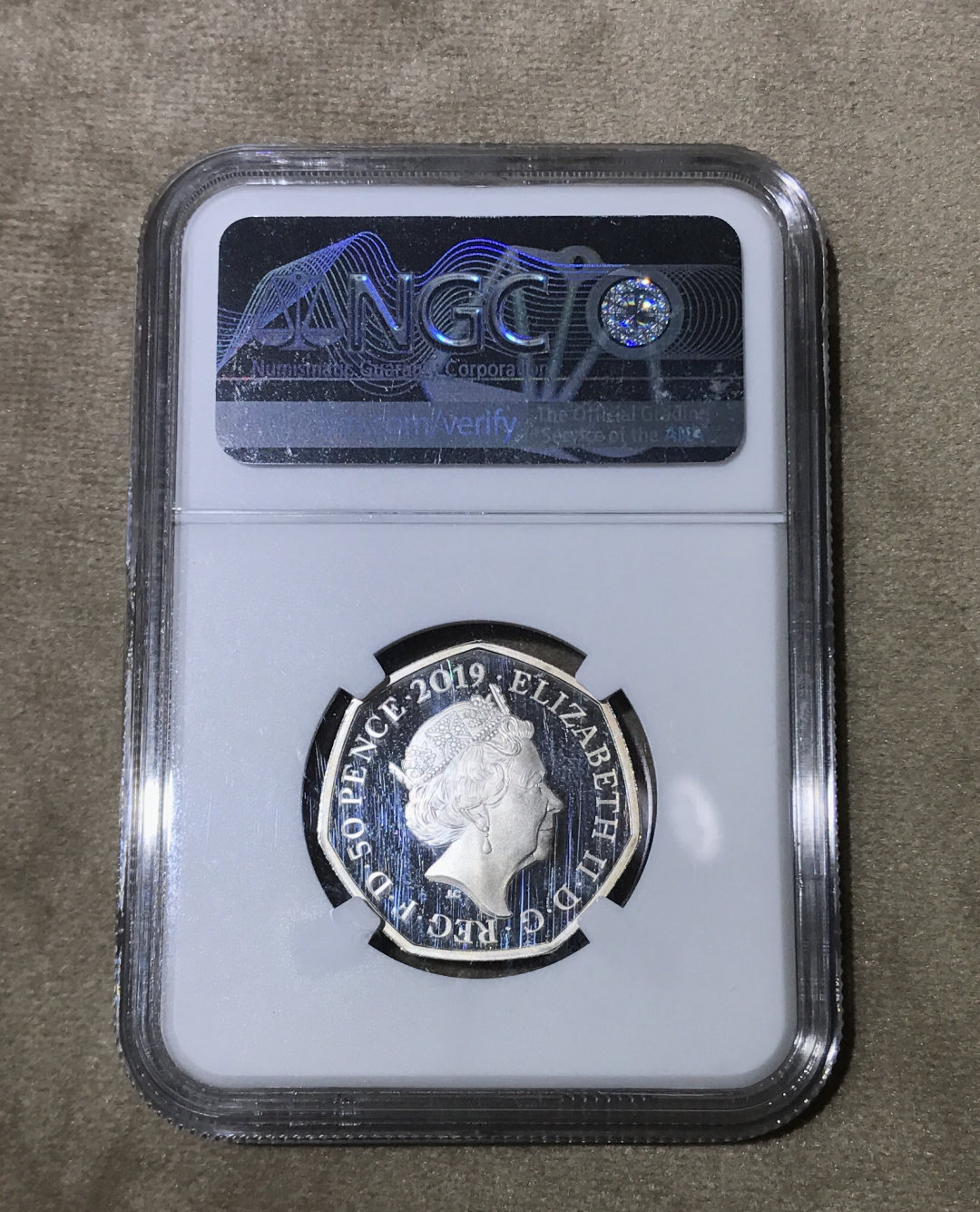 【随心拍&GetCoin】现代金银币拍卖第二十五期 英国2019年霍金黑洞50便士8克精制纪念银币NGC70