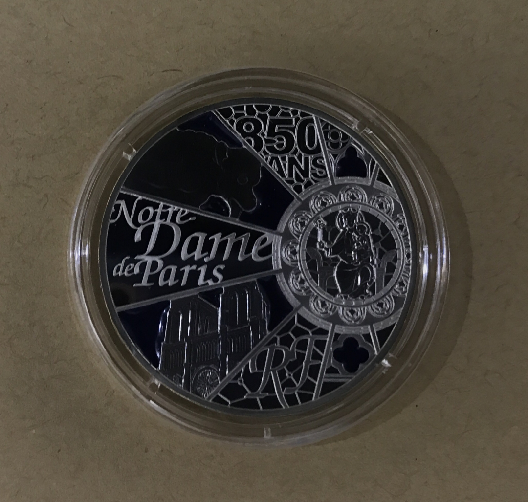【随心拍&GetCoin】现代金银币拍卖第二十五期 法国2013年巴黎圣母院850周年通透彩色精制银币