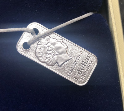 【随心拍&GetCoin】现代金银币拍卖第二十五期 【纽埃】纽埃2018年1新西兰元，中国狗年生肖 浮雕 镶嵌施华洛世奇水晶 长方形 吊坠精制银币