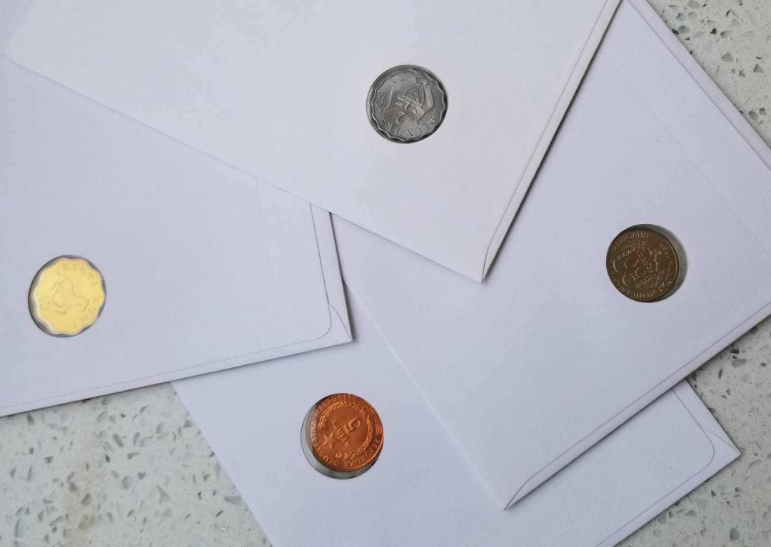 【币观天下】第七十六期拍卖 邮币封一组4枚:坦桑尼亚，尼日尔，卢旺达和马达加斯加。