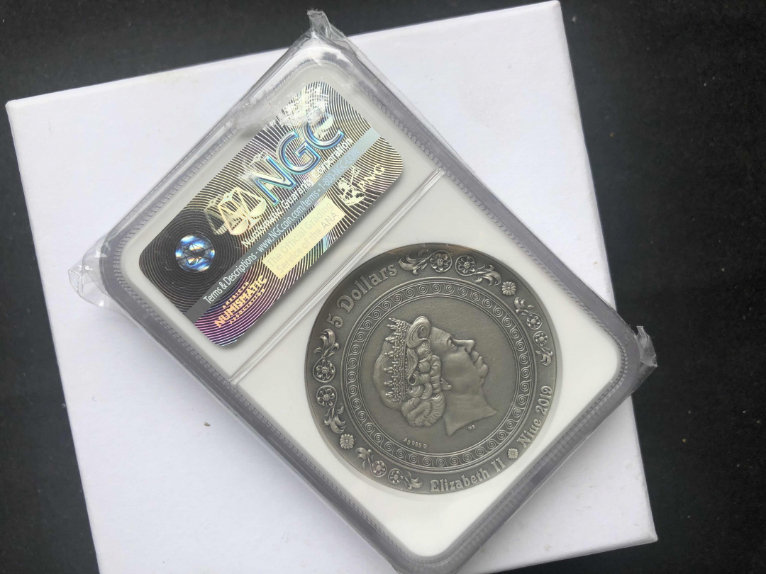 【币观天下】第七十六期拍卖 【纽埃】仿古高浮雕系列女神2雅典娜币【ngc70】