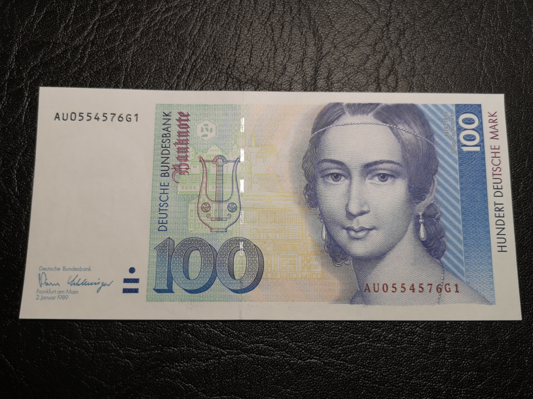 《外钞收藏家》第七十一期拍卖 1989年100马克 克拉拉  全新unc