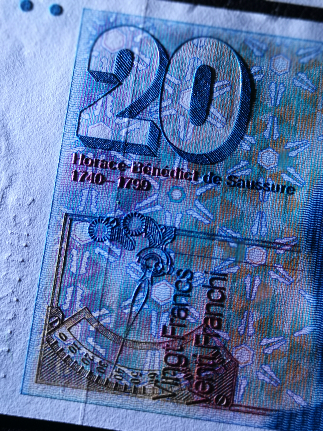 《外钞收藏家》第七十一期拍卖 瑞士人像版 20、10法郎两张  绝品