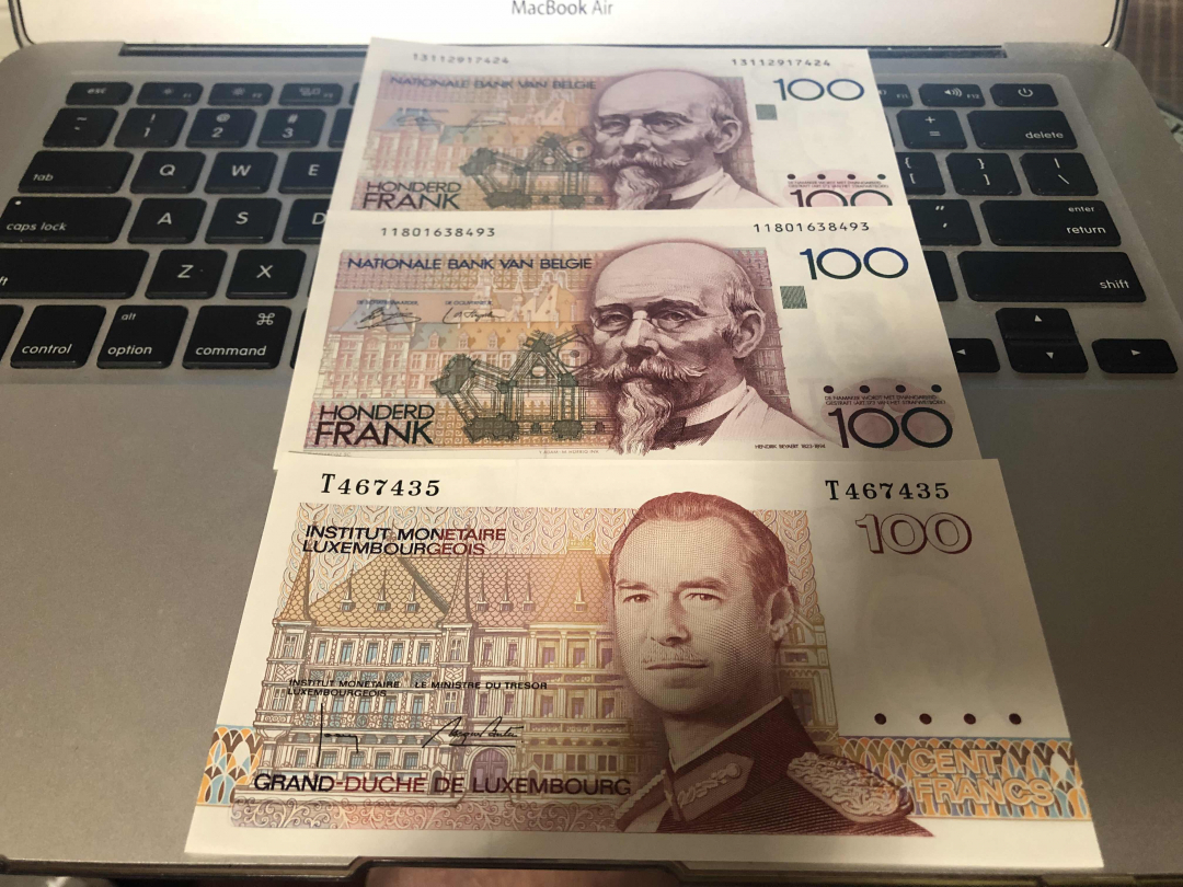 收藏联盟第九十四期拍卖 比利时和卢森堡3张 UNC 100法郎 其中一张有压痕