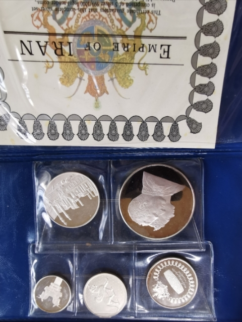 凡希社世界钱币微拍第九十五期 荐！1971伊朗波斯2500年文明历史PS精铸大钱包品佳！