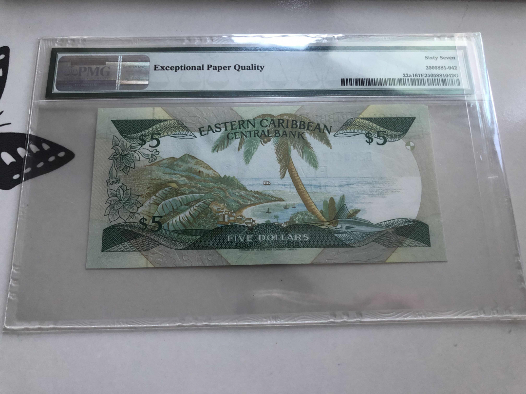 收藏联盟第九十五期拍卖 1988-93东加勒比5元 PMG67E