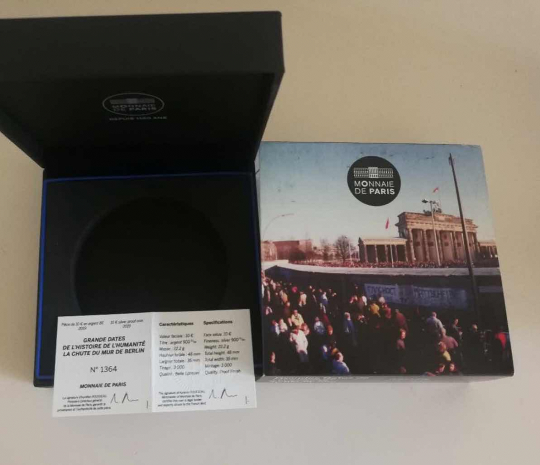 【币观天下】第七十八期拍卖 【一口价】柏林墙银币ngc70～