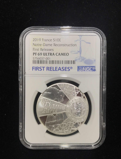 【随心拍&GetCoin】现代金银币拍卖第二十九期 2019年法国巴黎圣母院灾后重建精制银币.巴黎圣母院银币首期蓝标NGC69