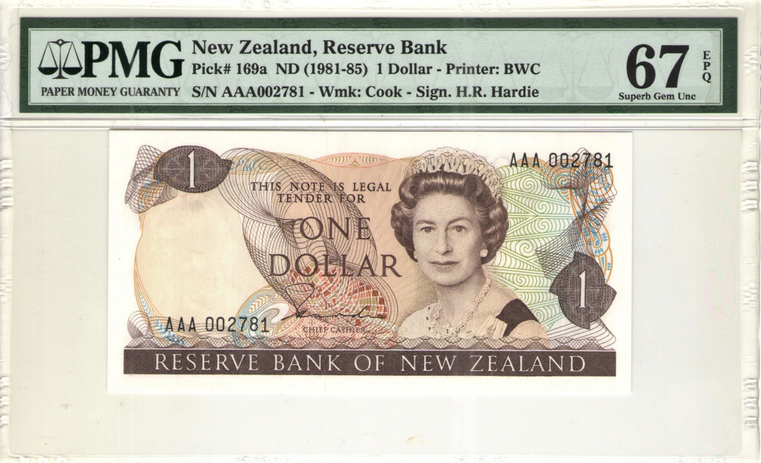 收藏联盟第九十七期拍卖 1981-85年新西兰1元 首发AAA 千位小号 PMG67E