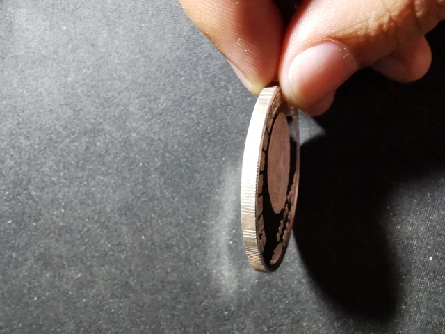 【鲸贝乐淘】千字文·第“剑号巨阙”号拍卖 【朝鲜银币】1997年熊猫银币，31克，品相如图，珐琅彩有裂痕