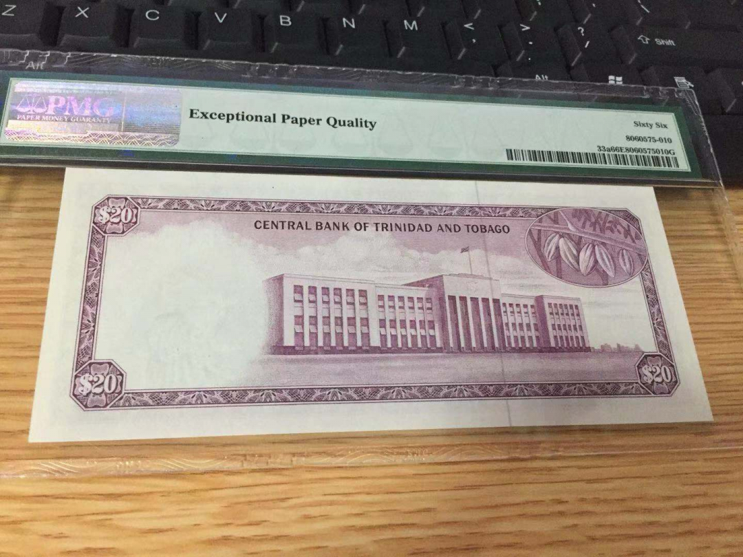 【收藏联盟】第九十八期拍卖 特立尼达和多巴哥p33a  1964年 20元 PMG66EPQ 天堂鸟水印