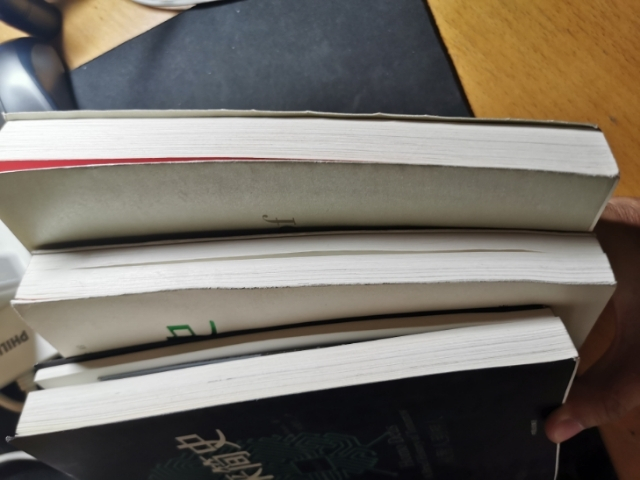 【鲸贝乐淘】千字文·第“珠称夜光”号拍卖 【书籍】未来，今日，人类简史三本，9.5品，简史三部曲全套一起