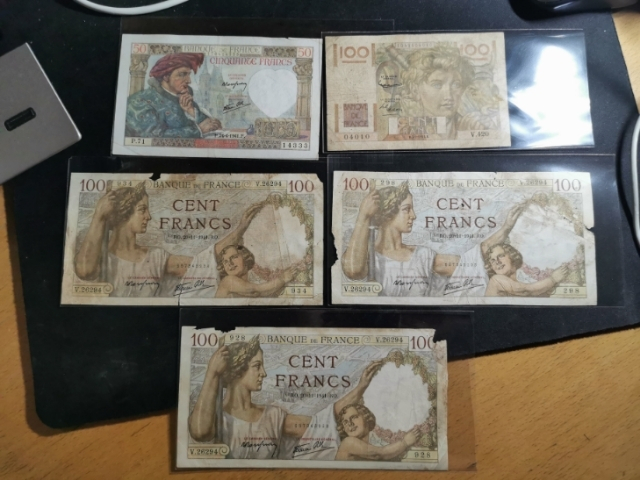 【鲸贝乐淘】千字文·第“珠称夜光”号拍卖 【法国】流通纸币10张，品相7-9品，一起出售