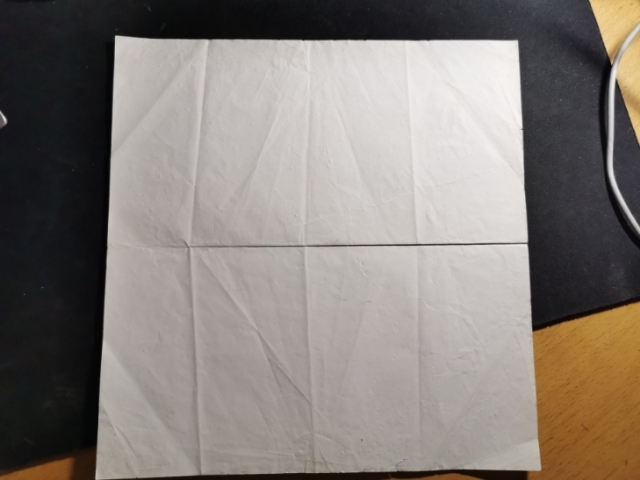 【鲸贝乐淘】千字文·第“珠称夜光”号拍卖 【印花税票】大面值印花税票两版和单张，其中100元是没有打孔裁切的印刷版，稀有难得，票面面值6200元