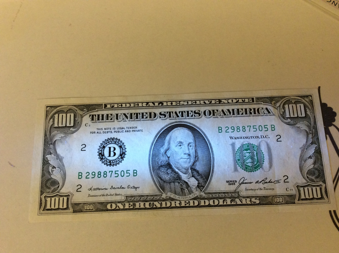 【收藏联盟】第九十九期拍卖 美国 1985年 100美金AU 有贯穿折 富兰克林 小头版 505尾