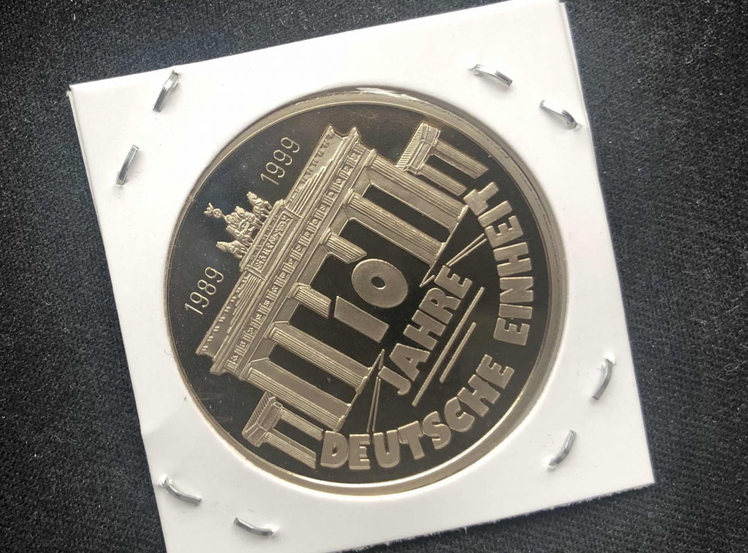 【币观天下】第八十四期钱币拍卖 【德国】1999统一10周年勃兰登堡门纪念章