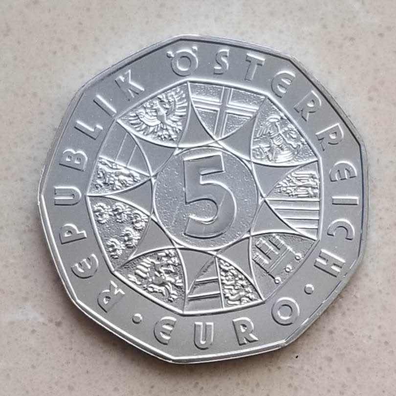 【币观天下】第八十四期钱币拍卖 奥地利2013年华尔兹5欧元银币