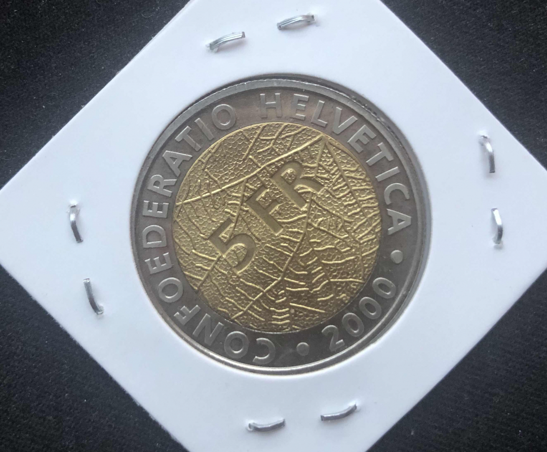 【币观天下】第八十四期钱币拍卖 2000年瑞士5法郎双色纪念币【蜜蜂日】
