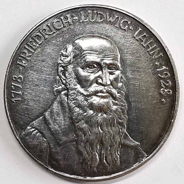 凡希社世界钱币微拍第九十七期 1928德国体育家恩雅诞辰150年纪念银章AU