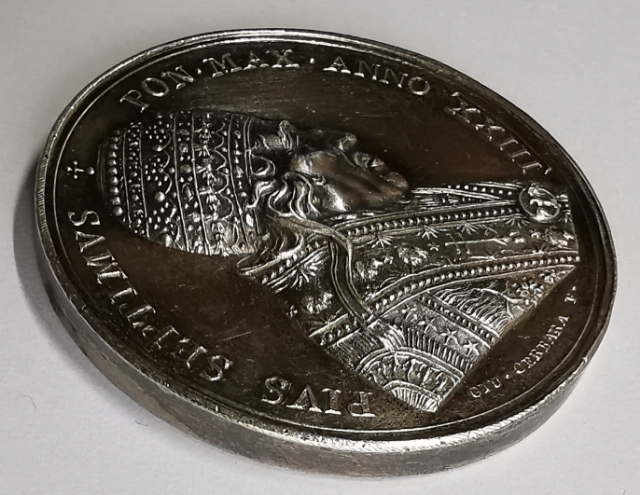 凡希社世界钱币微拍第九十七期 荐！1822年庇护七世梵蒂冈博物馆修缮纪念高浮雕大银章UNC