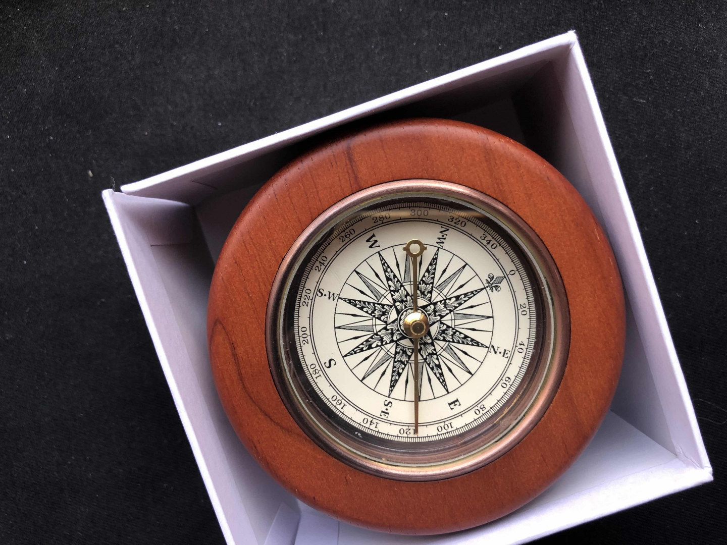 【币观天下】⭐️广州CICE展销会专场⭐️第八十五期钱币拍卖 【喀麦隆】安妮女王号仿古高浮雕银币