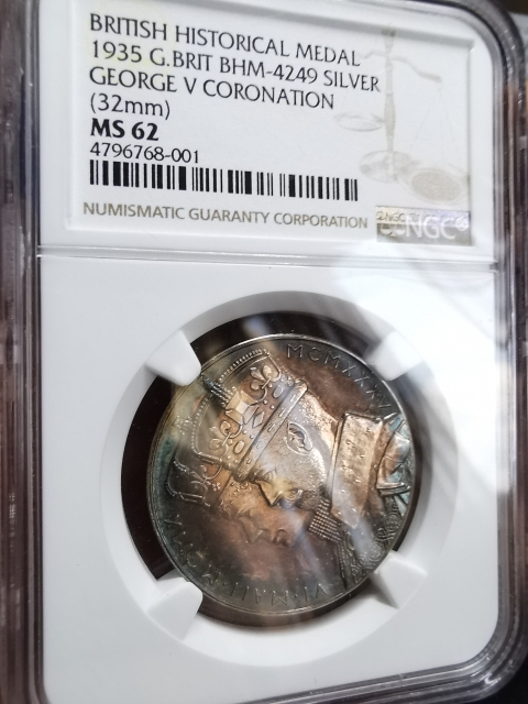 凡希社世界钱币微拍CICE专场拍卖 1935英国乔治五世加冕25周年纪念银章NGC-MS62原盒