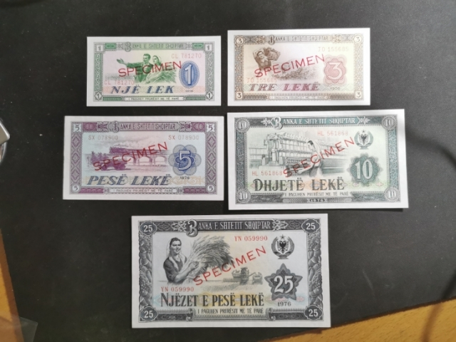 【鲸贝乐淘】千字文·第“菜重芥姜”号拍卖 【中国代印】1976年阿尔巴尼亚数字版全套票样，全新全品UNC，稀少难得