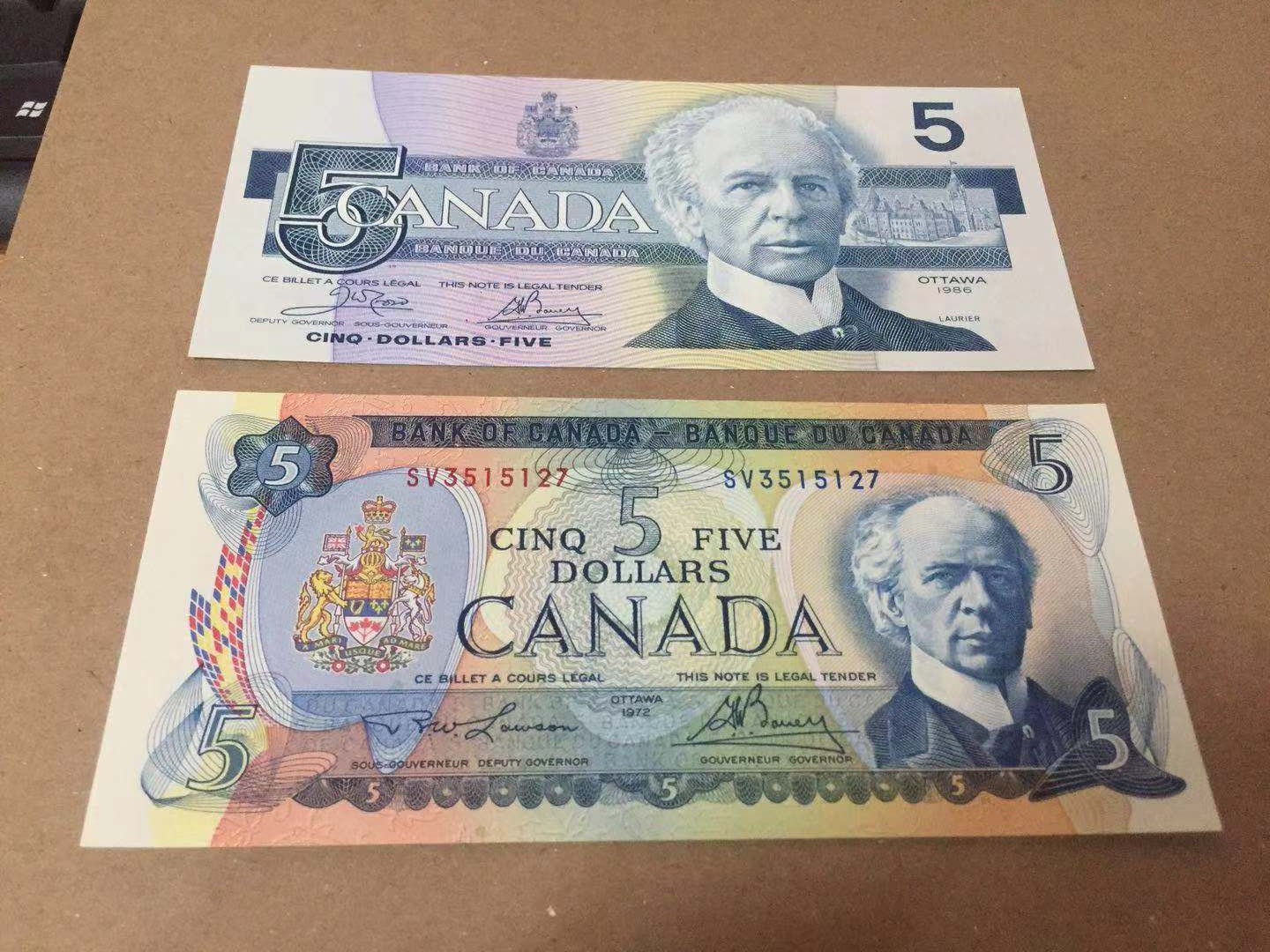 【收藏联盟】第102期拍卖 【一组2张】加拿大 1972年5元和1986年5元 全新UNC 绝品