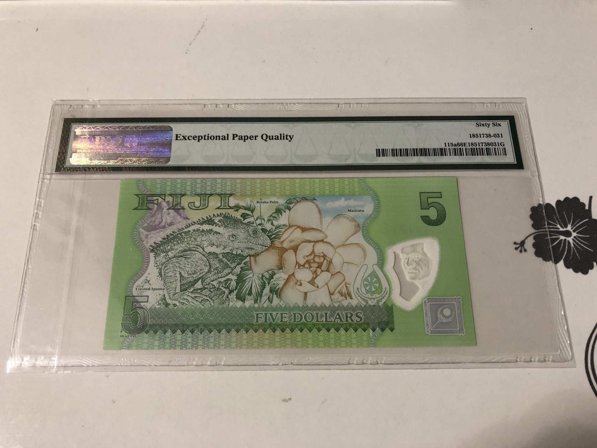 【收藏联盟】第103期拍卖——国庆节专场 斐济 2013年5元 塑料钞 PMG66EPQ 鹦鹉 FFA首发冠