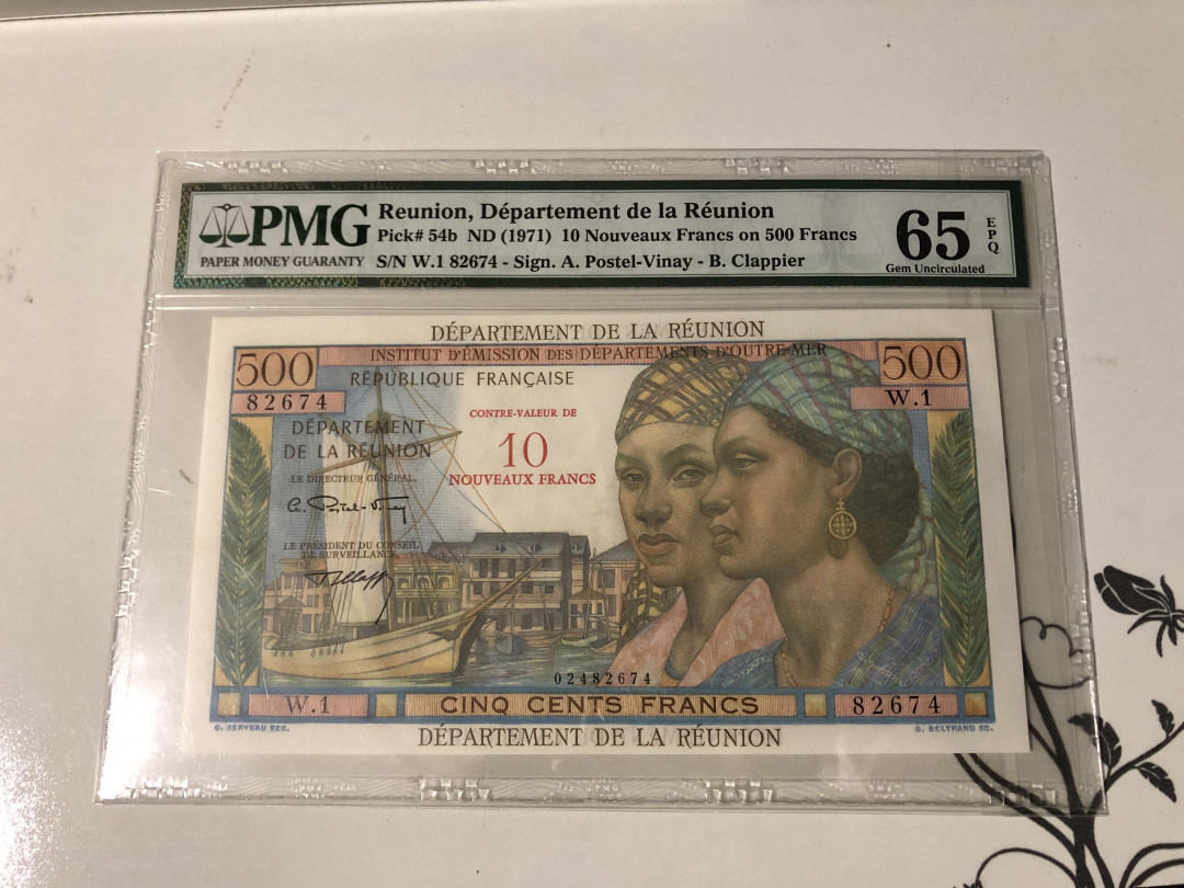 【收藏联盟】第104期拍卖 留尼旺 1971年 500法郎=加盖10新法朗 p54b PMG65EPQ 绝品 经典马车