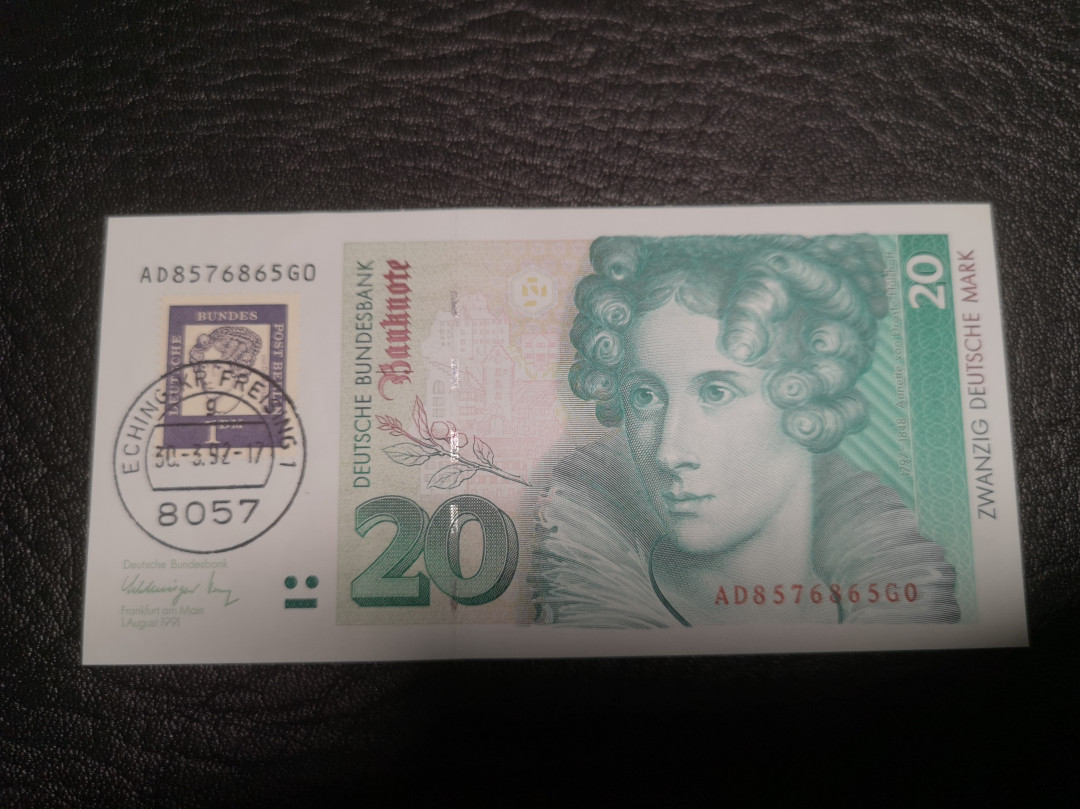 《外钞收藏家》第七十二期拍卖 德国末版20、10、5马克 全新品相 每张都贴了邮票 特别纪念版